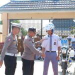 Tanamkan Disiplin Tertib Berlalu Lintas Pada Pelajar, Polres Lambar Laksanakan Police Goes To School di SMKN 1