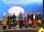 Gubernur Arinal Raih Anugerah KPID Lampung Award 2023