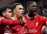 Menang 4-3 atas Fulham, Liverpool Tempel Arsenal di Puncak Klasemen