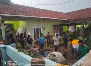 KNPI Provinsi Lampung Dan RPL Turun Bersihkan Rumah Warga Korban Banjir