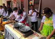 Keren, KWT Se-Padang Cermin Adu Kreatif Bikin Menu Masakan Lokal