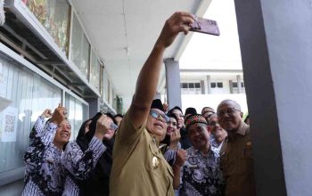 HGN 2024, Pj. Gubernur Samsudin Motivasi Guru Semangat Beri Karya Terbaik Cerdaskan Anak Bangsa