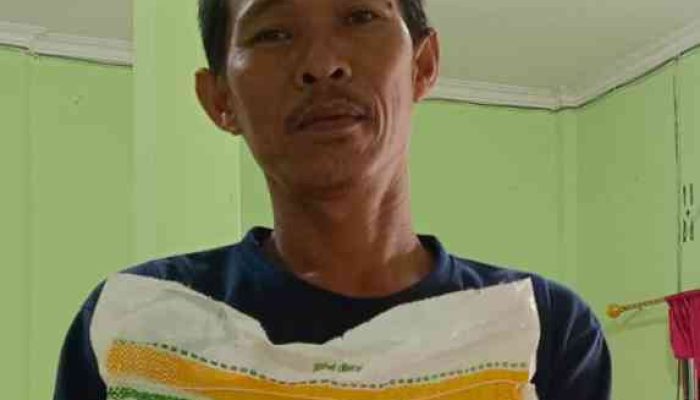 124 Keluarga di Desa Rusaba Terima Bantuan Pangan