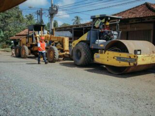 Dianggarkan Rp 14,67 M, Perbaikan Ruas Jalan Provinsi Wates - Metro Dikawal Gubernur