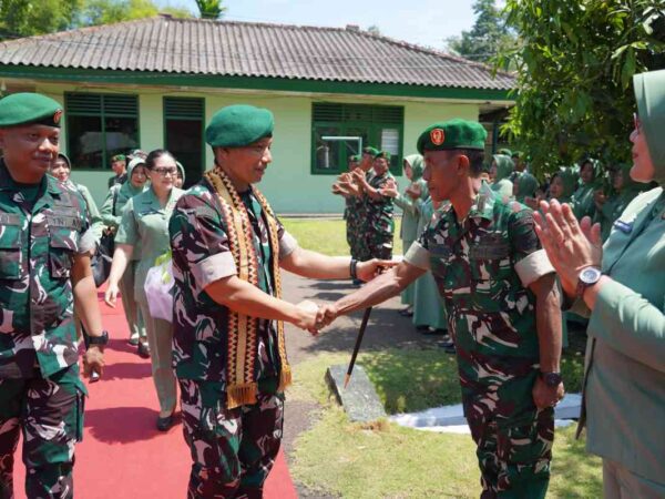 Hadapi Tantangan Global, Danrem 043 Gatam Tekankan Profesionalisme Prajurit