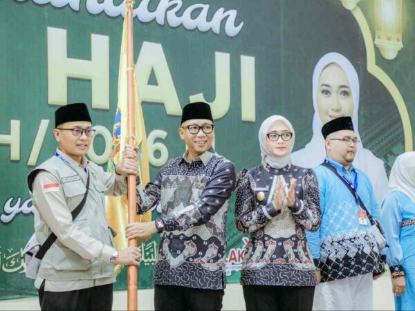 Gubernur dan Wakil Gubernur Lepas Jemaah Haji Kloter 7 Asal Bandar Lampung