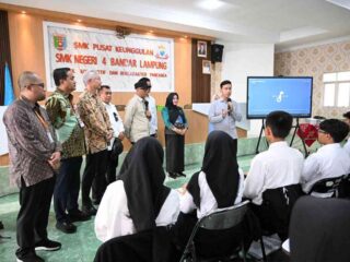 Wapres Gibran Rakabuming Raka Tinjau Pelatihan Vokasi di SMKN 4 Bandar Lampung