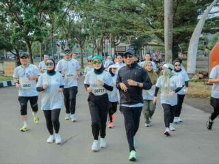 Gubernur Bersama Ketum BPP Hipmi Meriahkan Half Marathon Lampung 2026