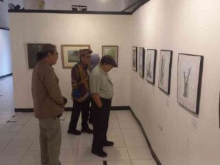 'Ruang Dalam Garis' Hidupkan Semangat Kolektif Perupa Lampung