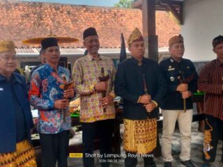 Paguyuban Panji Sewu Gelar Suran dan Jamasan Pusaka Nusantara