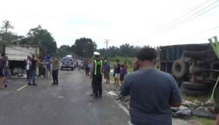 Kecelakaan Beruntun di Jalan Lintas Sumatra Penengahan Lampung Selatan, 2 Tewas