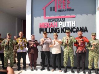 Danrem 043 Gatam Dampingi Pangdam XXI/RI Tinjau KDKMP Pulung Kencana