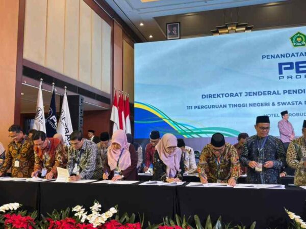 UIN RIL Teken Kerja Sama dengan PERADI Profesional