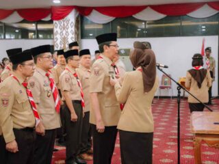 Jihan Nurlela Kukuhkan Pengurus Mabigus dan Pembina Gudep UIN Raden Intan