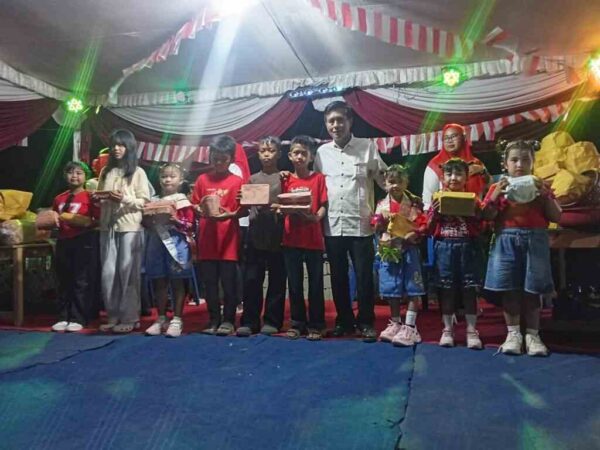 Kolaborasi, 2 RT di Sukajaya Lempasing Gelar Malam Puncak HUT Kemerdekaan RI dengan Meriah