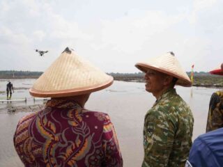 Tanam Perdana di Tulang Bawang, Danrem 043 Gatam Tegaskan Komitmen Swasembada Pangan