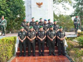 HUT Ke-79 Korem 043 Gatam, Ziarah ke TMP Kemala Nusantara Teguhkan Pengabdian Pada Rakyat