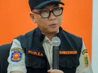 Dampak Debu Erupsi Anak Krakatau, Gubernur Putuskan Siswa Belajar 'Online'