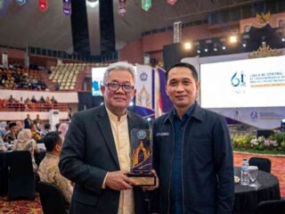 JMSI Provinsi Lampung Menerima Anugerah Unila Be Strong 2026