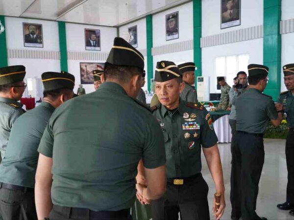 Danrem 043 Gatam Hadiri Sertijab Asintel Kasdam XXI