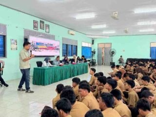 SMK 2 Mei Ikuti Edukasi Otomotif, Literasi Digital, dan Bahaya Narkoba